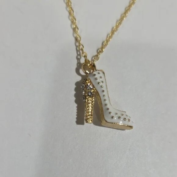 Gold & White High Heel Stiletto Pendant Necklace – Fashion Charm Jewelry Women - Picture 6 of 7